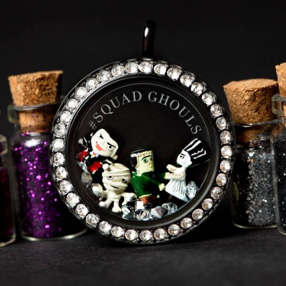 Origami Owl Black Swarovski Crystal living locket